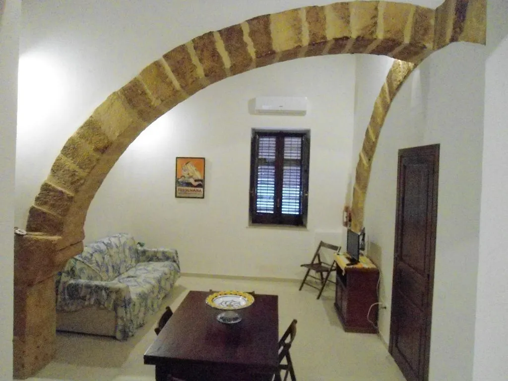 Residence Marsala Antica アパート